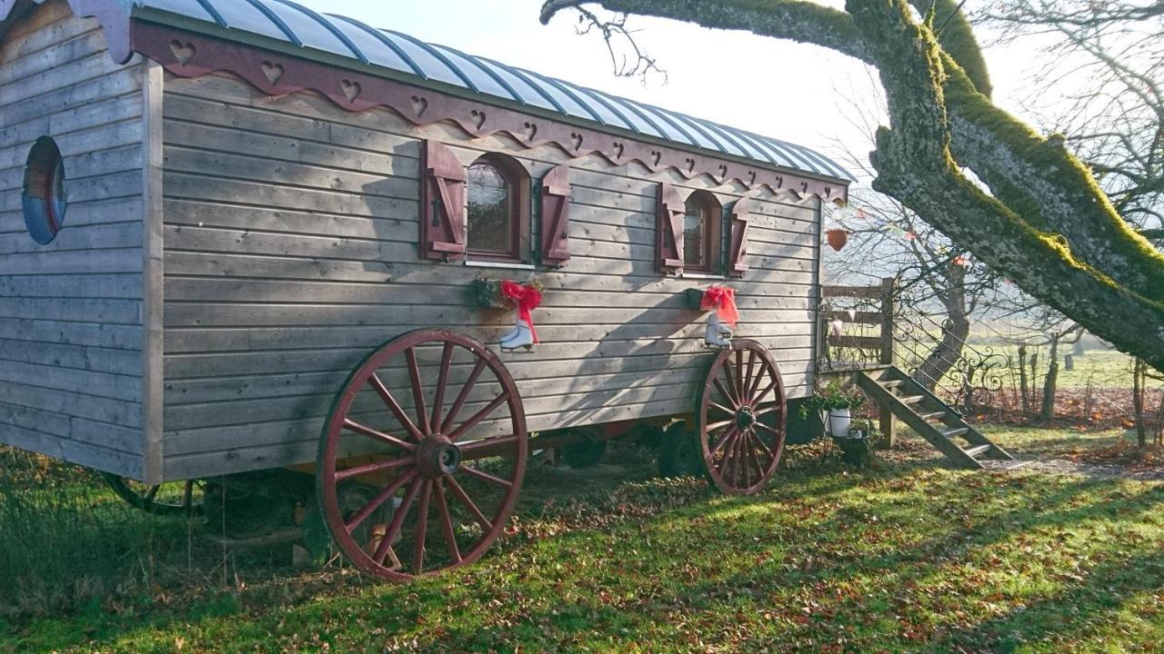 Saint-Michel-sur-Meurthe Roulotte Le Temps De Rever B&B 외부 사진