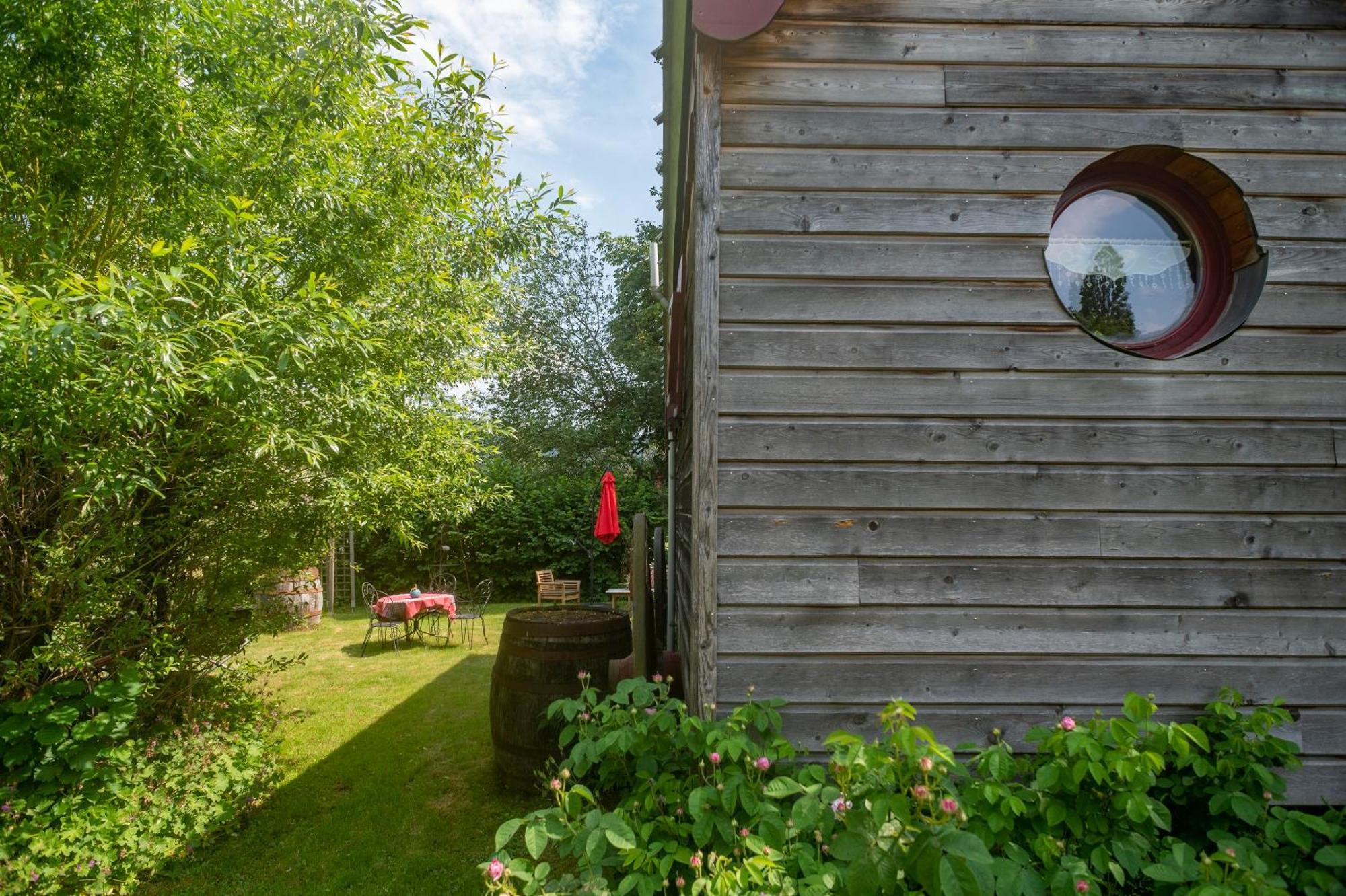 Saint-Michel-sur-Meurthe Roulotte Le Temps De Rever B&B 외부 사진